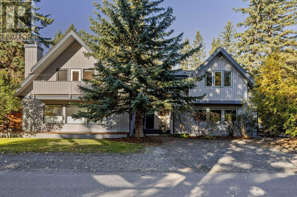 501 3 Street, Canmore, Alberta  T1W 2H8 - Photo 1 - A2165856