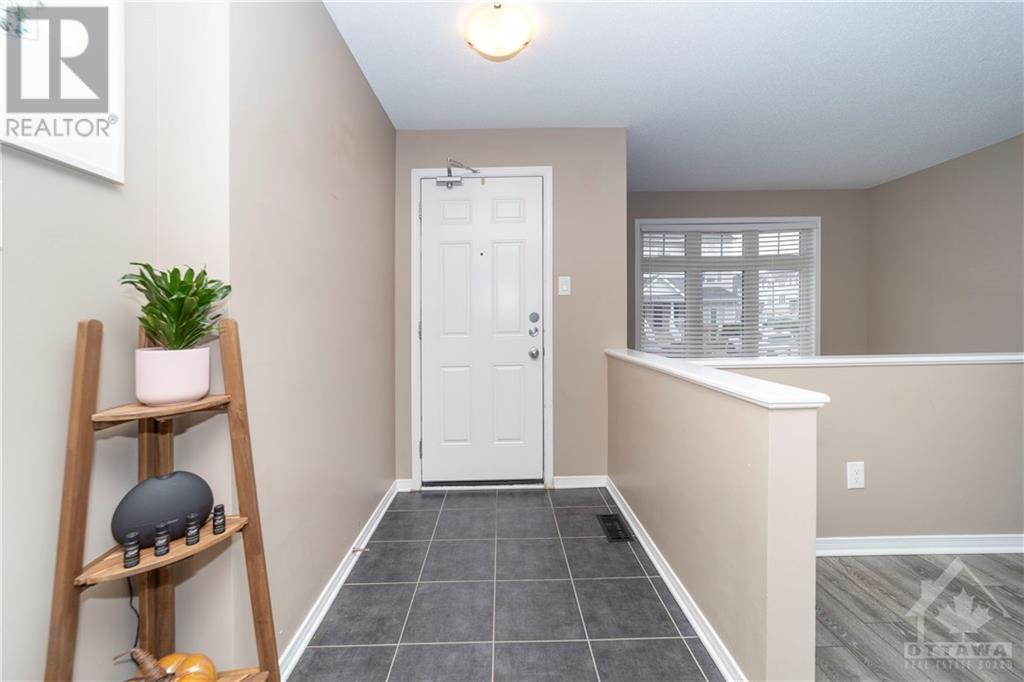 309 Galston Private, Orleans, Ontario  K1W 0G3 - Photo 2 - 1412794