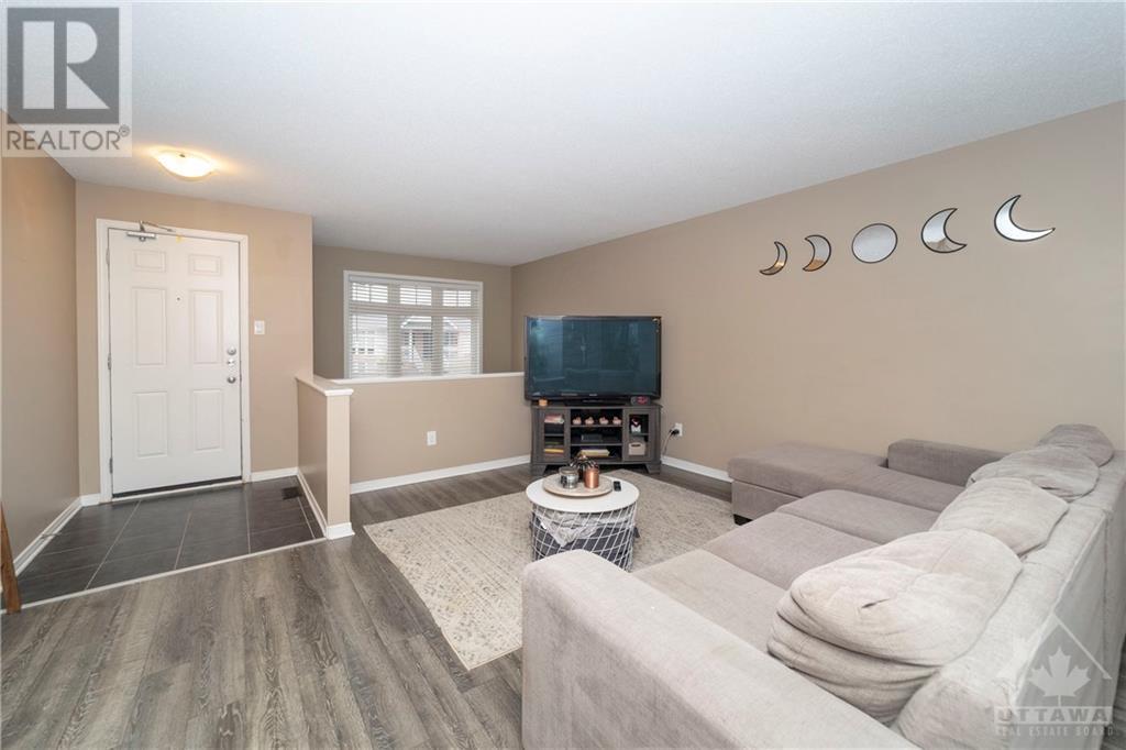309 Galston Private, Orleans, Ontario  K1W 0G3 - Photo 3 - 1412794