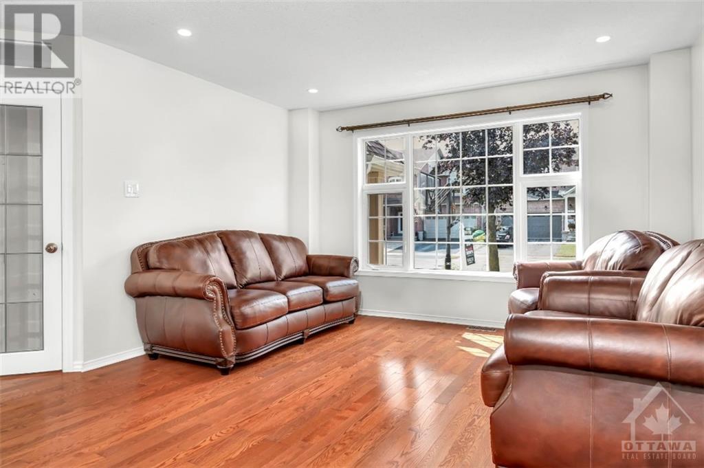 152 Flamborough Way, Kanata, Ontario  K2K 3H9 - Photo 4 - 1412667