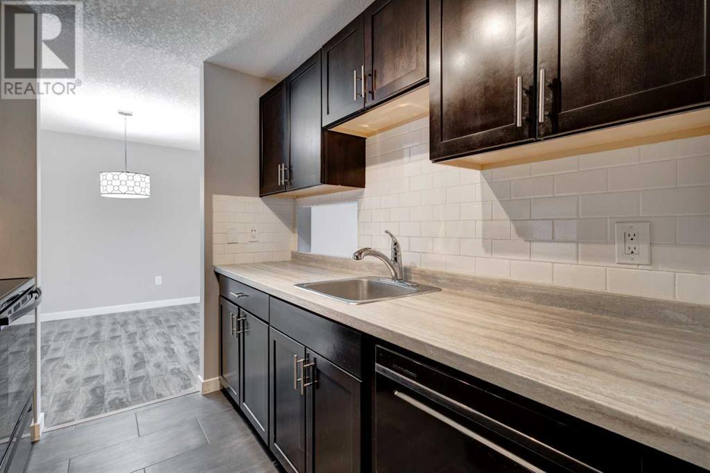 406, 550 Westwood Drive Sw, Calgary, Alberta  T3C 3T9 - Photo 6 - A2165344