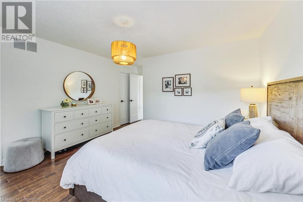 39 Panabaker Drive Unit# 1, Ancaster, Ontario L9G 0A2 - Photo 18 - 40649793