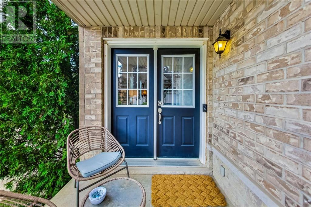 39 Panabaker Drive Unit# 1, Ancaster, Ontario L9G 0A2 - Photo 3 - 40649793