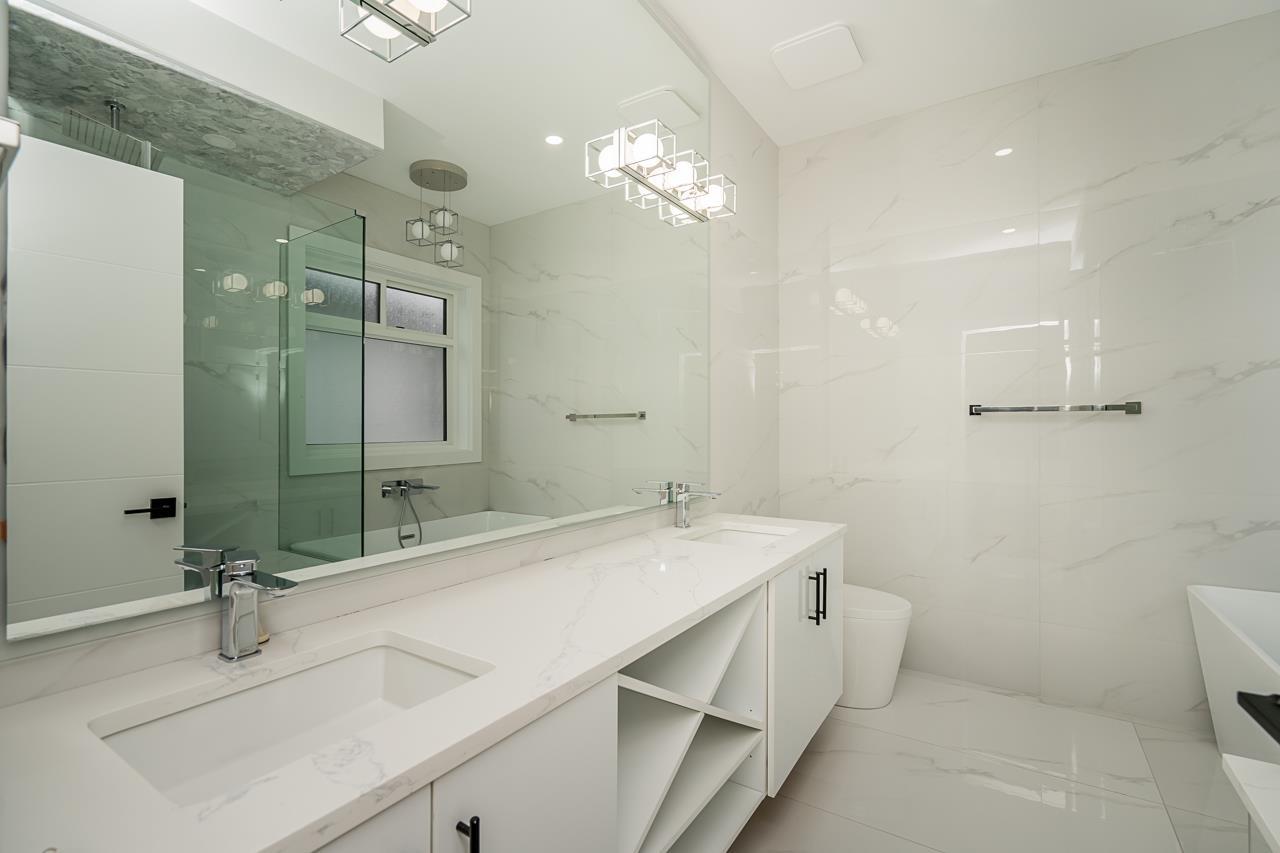 Property at 2575 TERMINAL COURT image 3