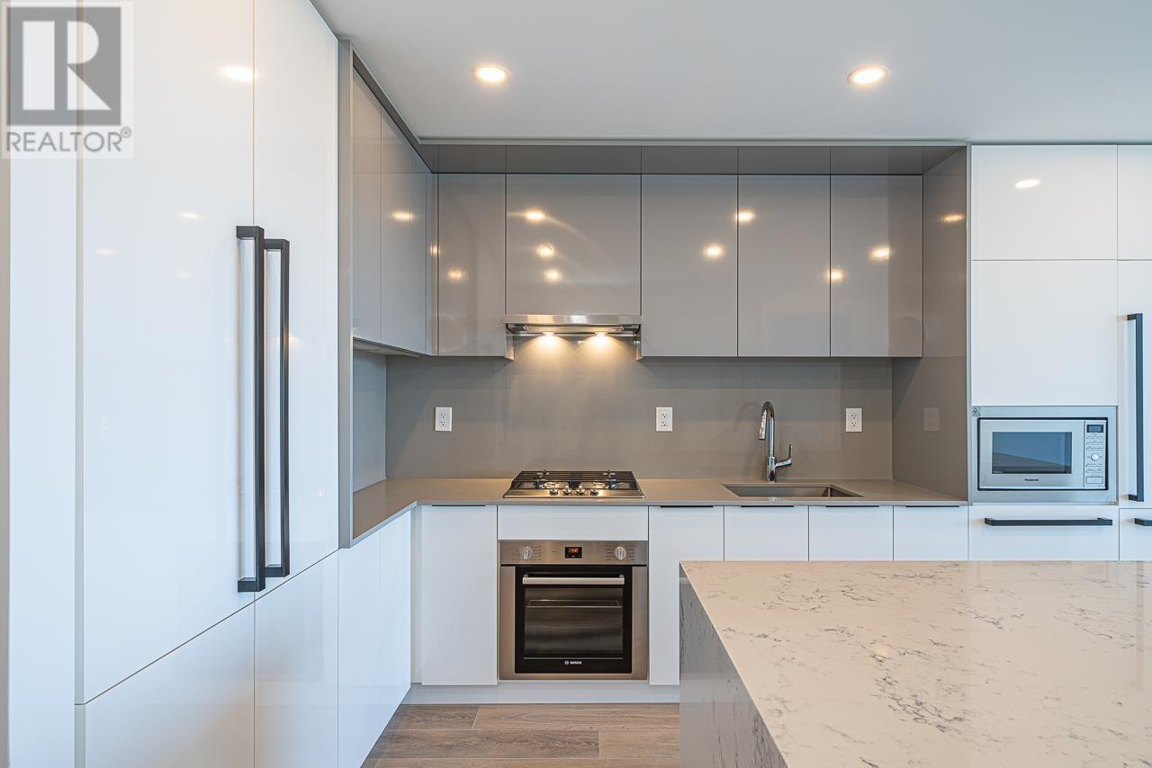 Listing Picture 2 of 22 : 2510 4711 HAZEL STREET, Burnaby / 本拿比 - 魯藝地產 Yvonne Lu Group - MLS Medallion Club Member