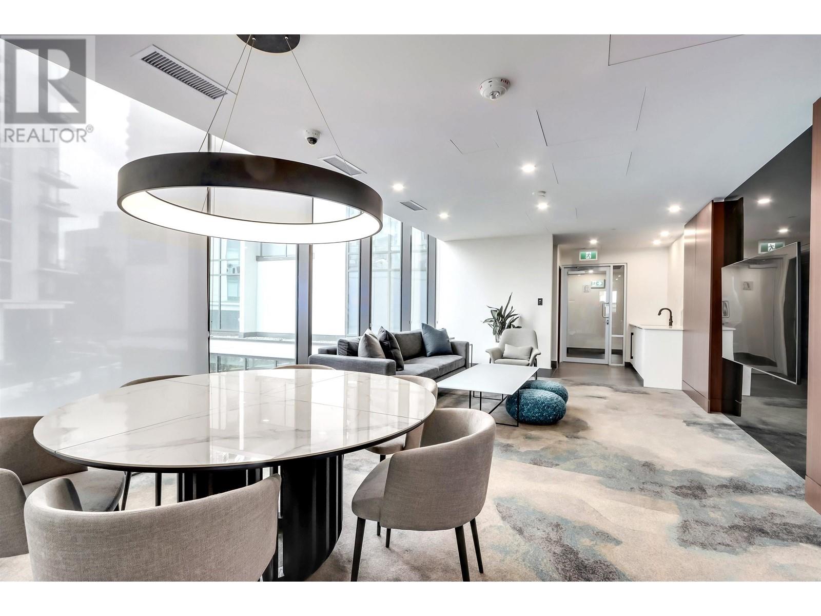 Listing Picture 18 of 22 : 2510 4711 HAZEL STREET, Burnaby / 本拿比 - 魯藝地產 Yvonne Lu Group - MLS Medallion Club Member