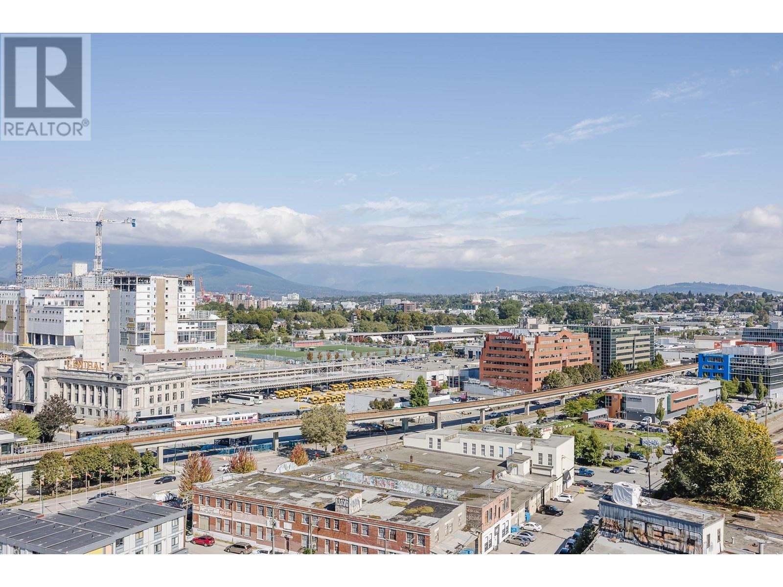 Listing Picture 18 of 38 : 2015 1618 QUEBEC STREET, Vancouver / 溫哥華 - 魯藝地產 Yvonne Lu Group - MLS Medallion Club Member