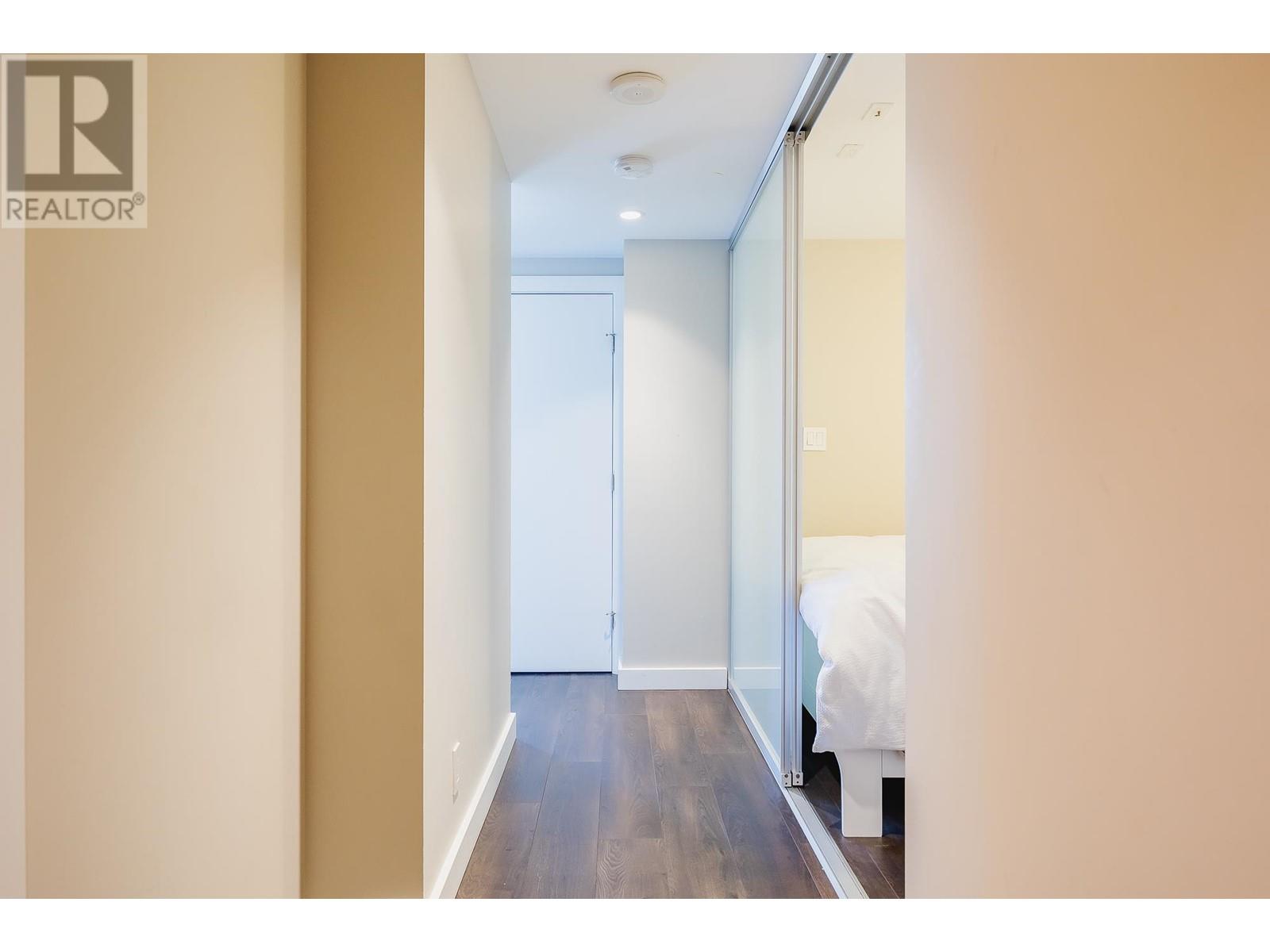 Listing Picture 25 of 38 : 2015 1618 QUEBEC STREET, Vancouver / 溫哥華 - 魯藝地產 Yvonne Lu Group - MLS Medallion Club Member