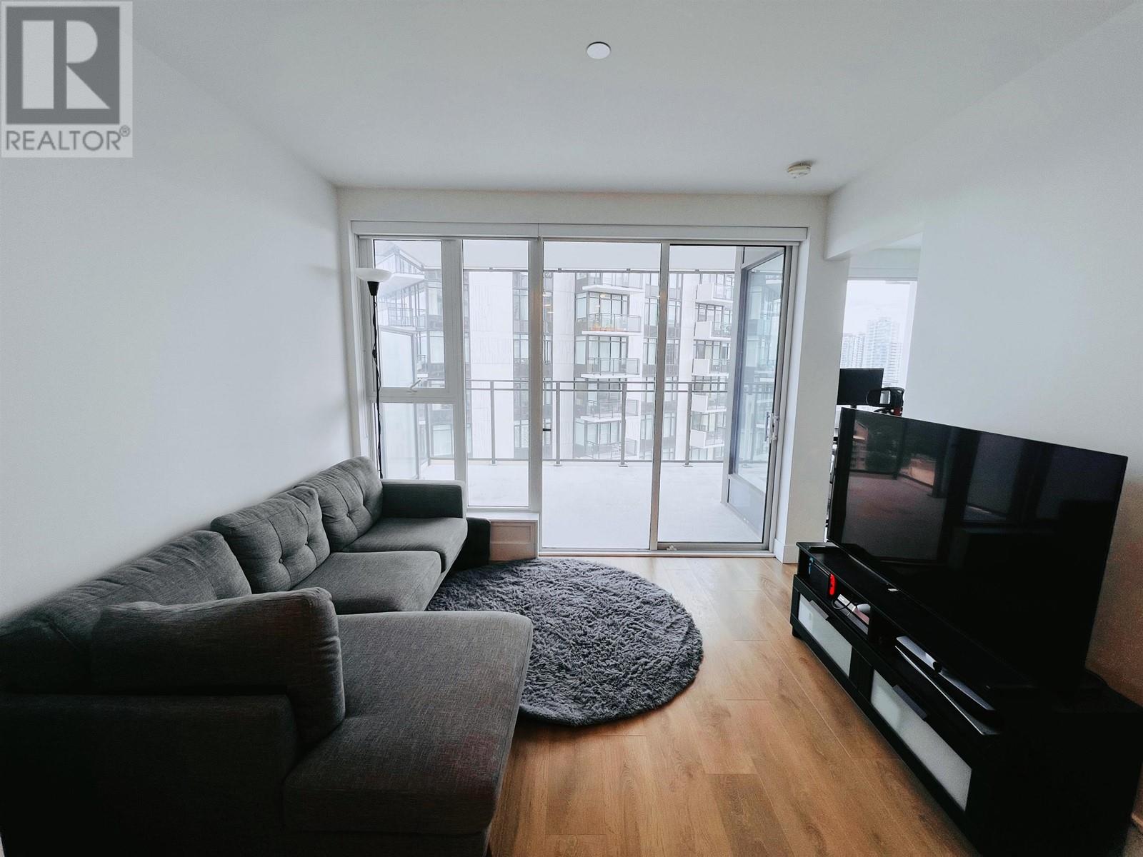 Listing Picture 8 of 22 : 2510 4711 HAZEL STREET, Burnaby / 本拿比 - 魯藝地產 Yvonne Lu Group - MLS Medallion Club Member