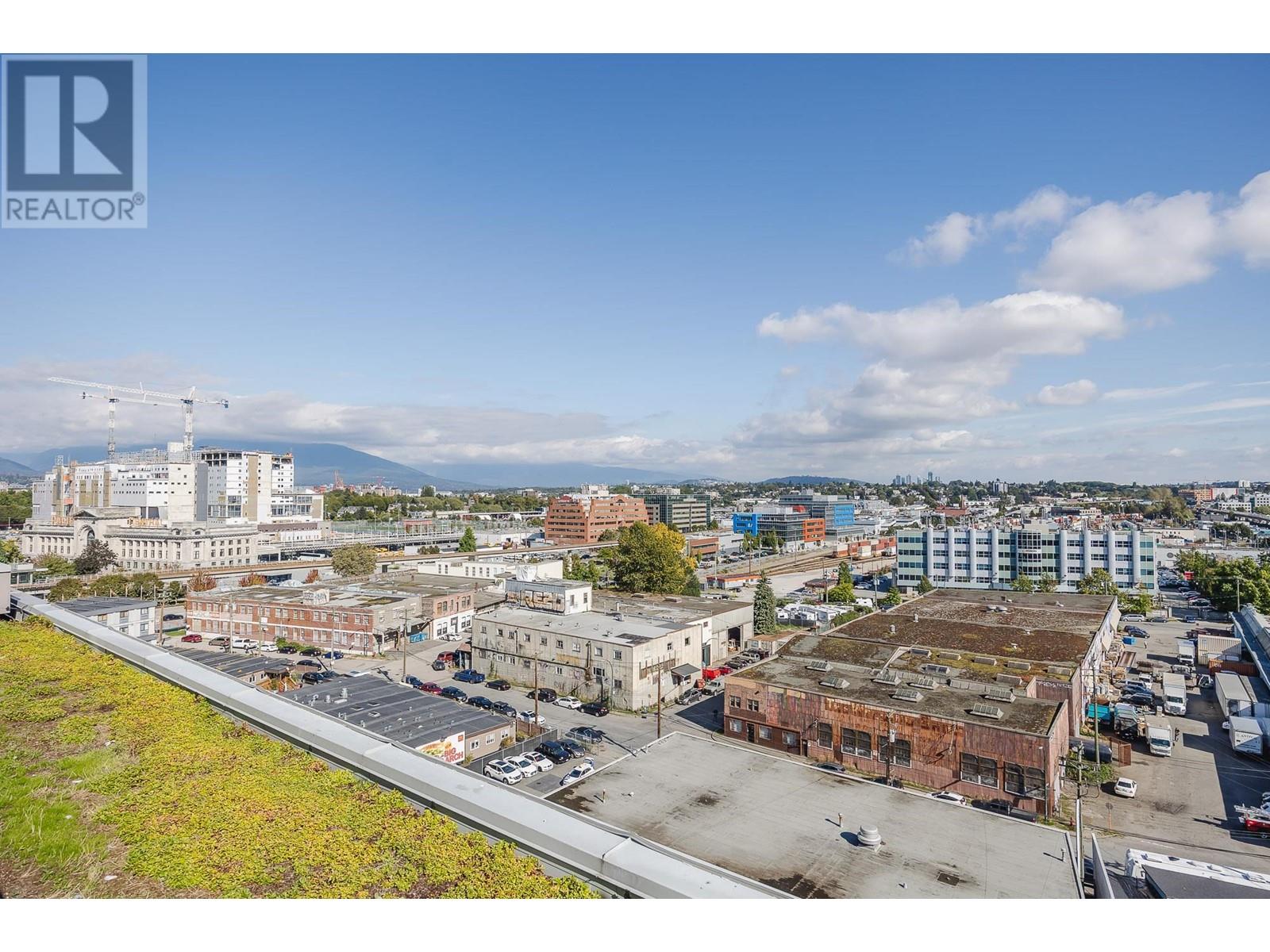 Listing Picture 35 of 38 : 2015 1618 QUEBEC STREET, Vancouver / 溫哥華 - 魯藝地產 Yvonne Lu Group - MLS Medallion Club Member