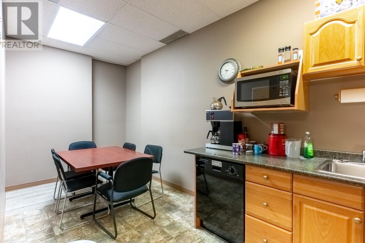 207-310 Nicola Street, Kamloops, British Columbia   - Photo 18 - 181005