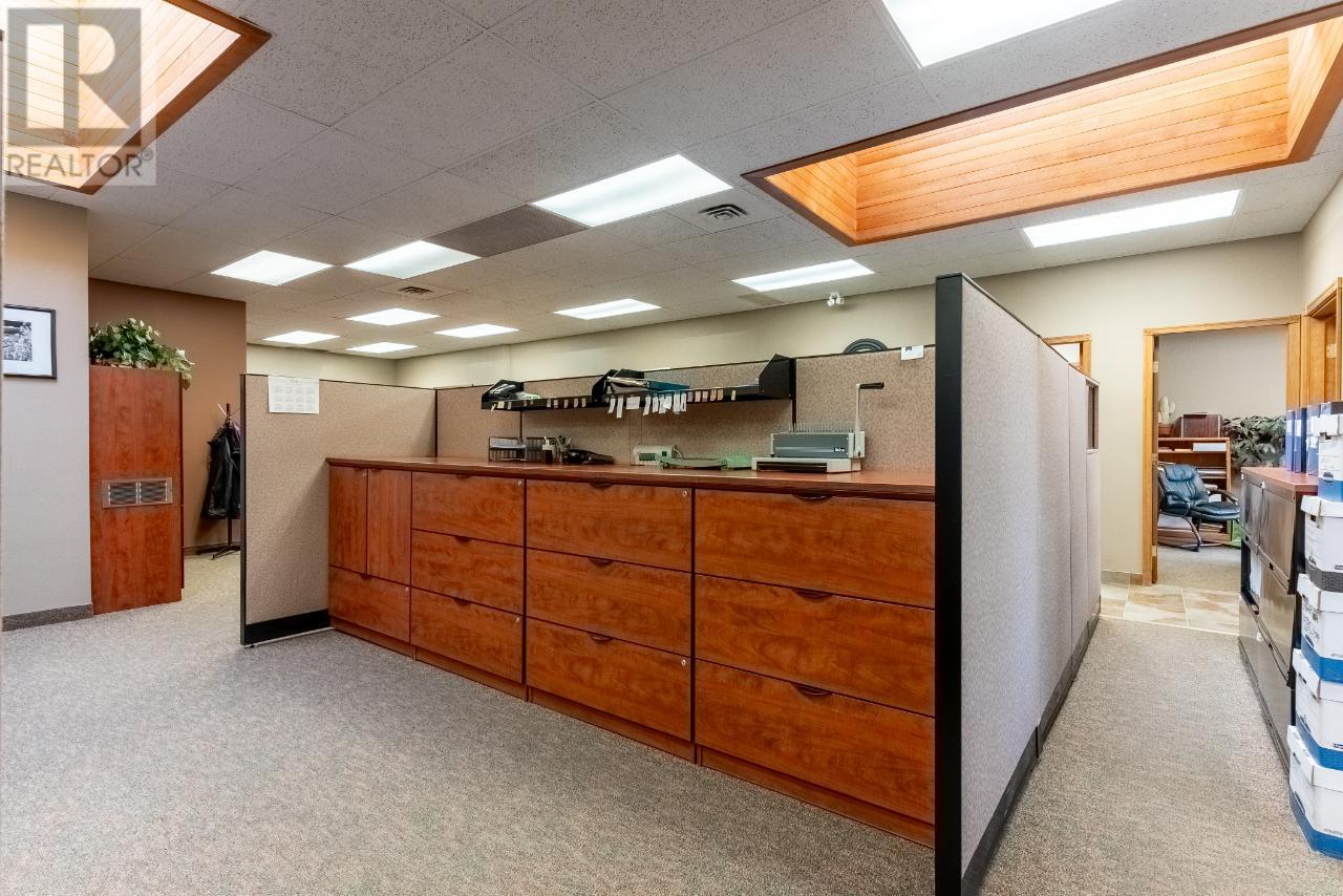 207-310 Nicola Street, Kamloops, British Columbia   - Photo 22 - 181005