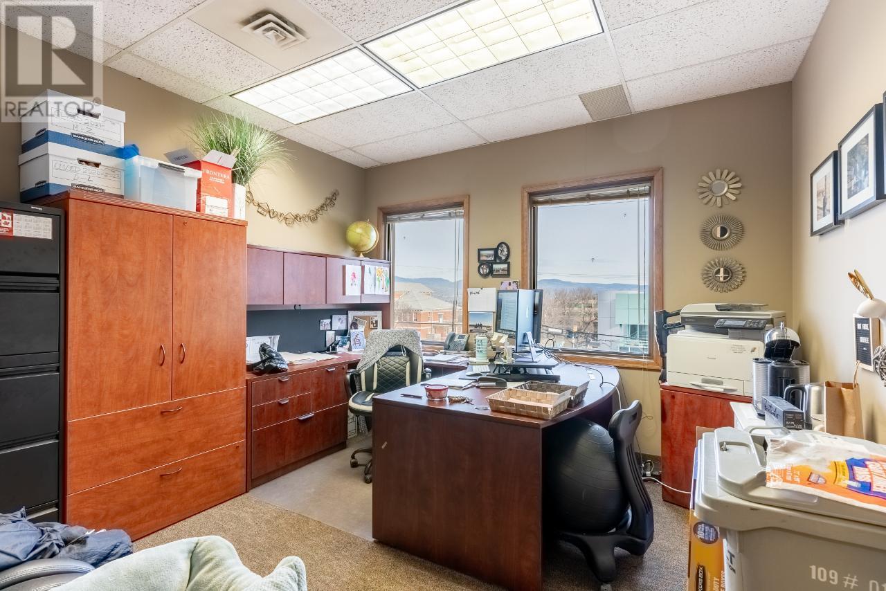 207-310 Nicola Street, Kamloops, British Columbia   - Photo 15 - 181006