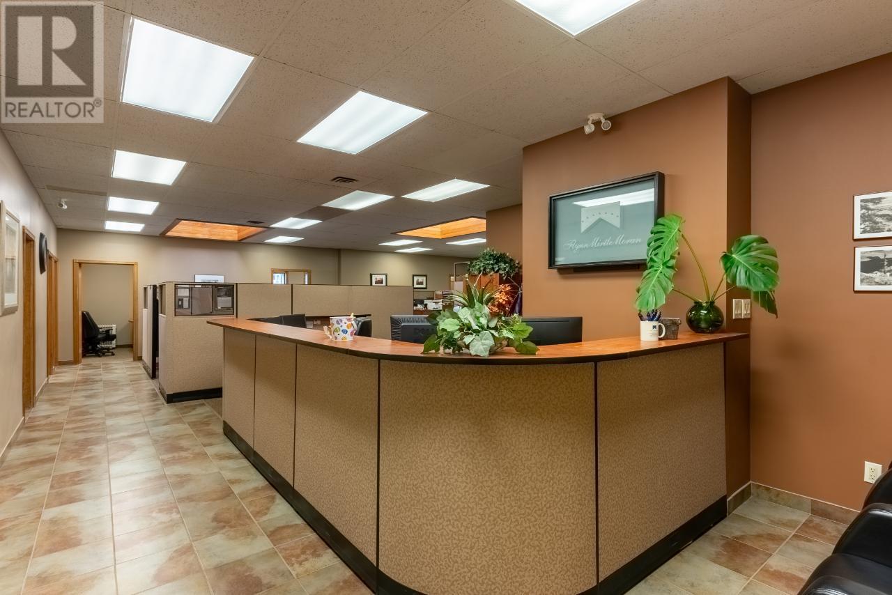 207-310 Nicola Street, Kamloops, British Columbia   - Photo 4 - 181006