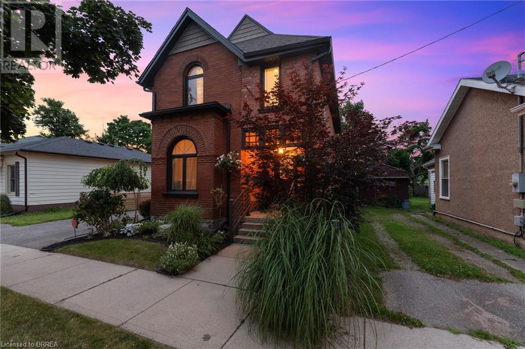 68 RICHMOND Street, Brantford, Ontario