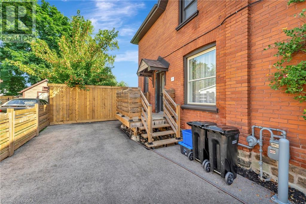 68 Richmond Street, Brantford, Ontario  N3T 3Y5 - Photo 6 - 40649844