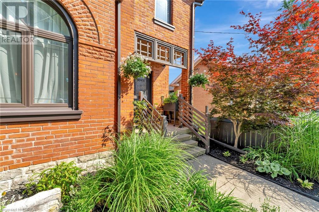 68 Richmond Street, Brantford, Ontario  N3T 3Y5 - Photo 8 - 40649844