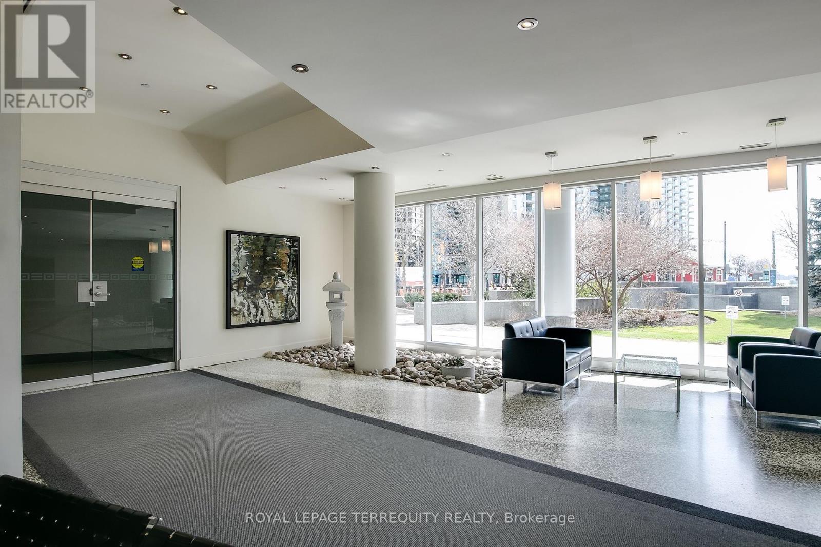 Property at 3604 - 8 YORK STREET image 3