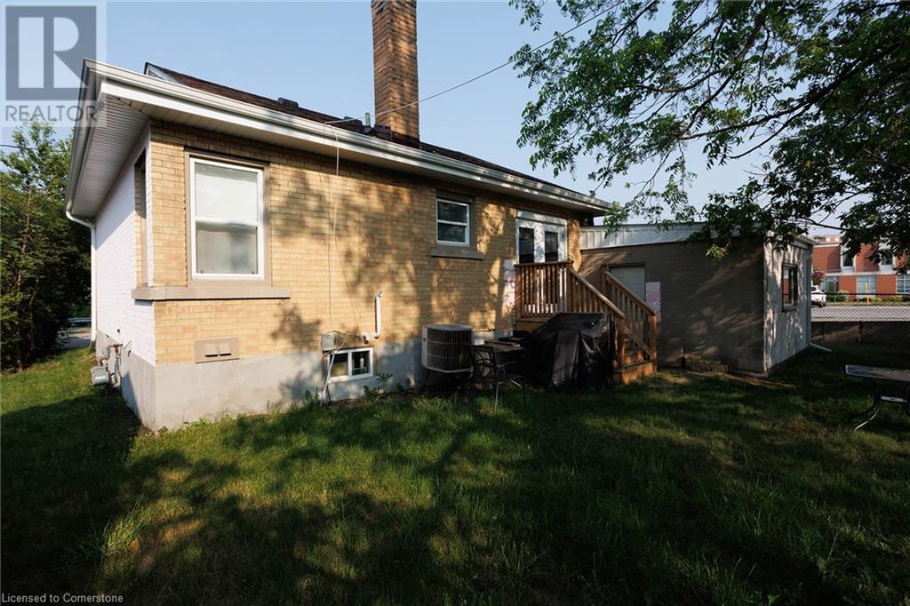 7 Peppler Street, Waterloo, Ontario  N2J 3C2 - Photo 30 - 40649476