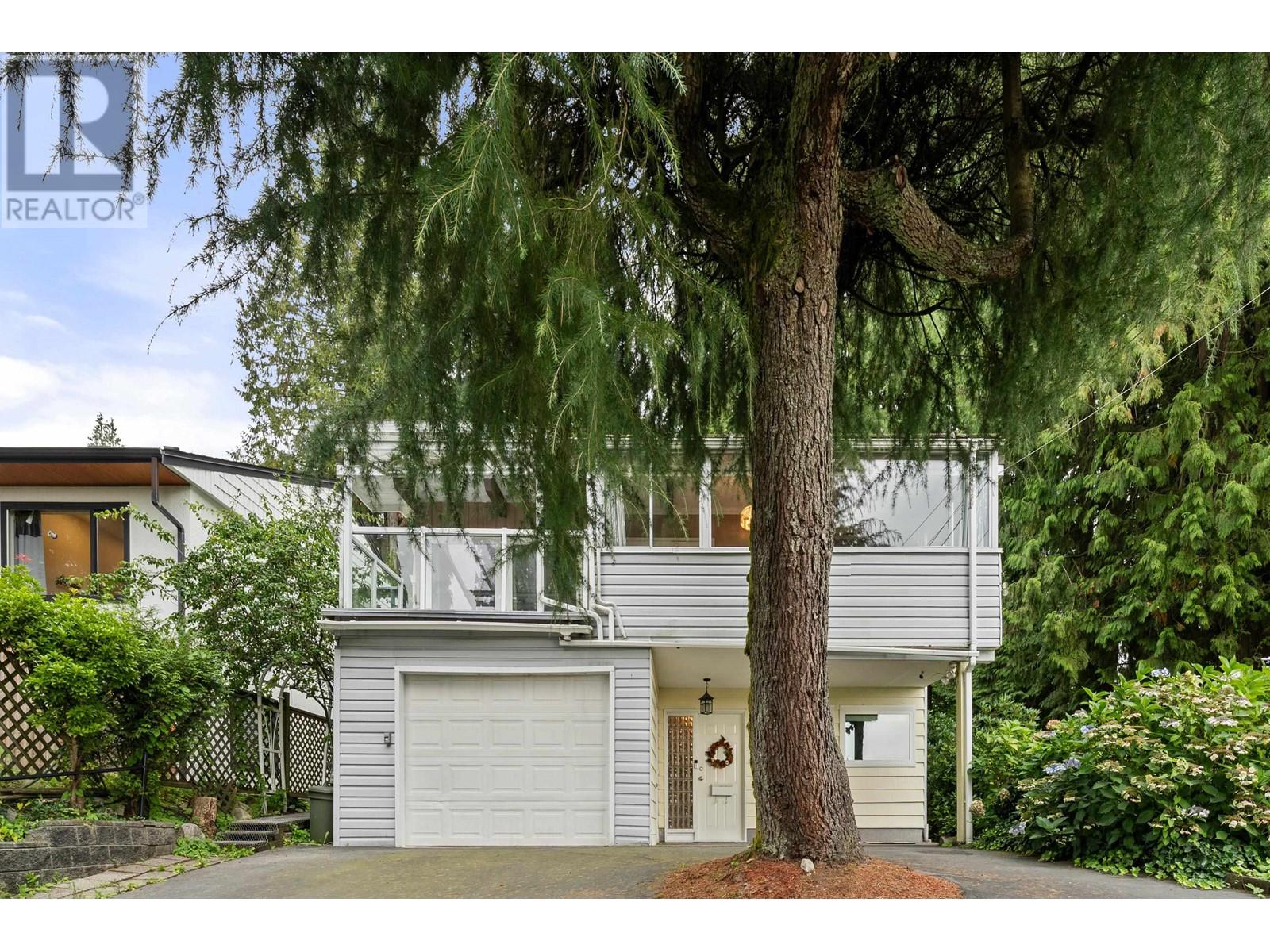 3570 Lonsdale Avenue, North Vancouver, British Columbia  V7N 3K4 - Photo 3 - R2927266