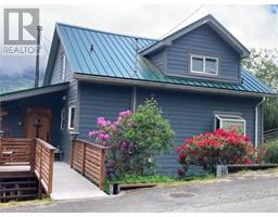1131 Tipperary Pk Tahsis/Zeballos