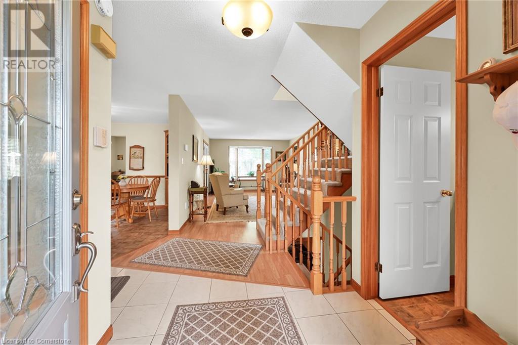 7 Gatestone Drive, Hamilton, Ontario L8J 2P1 - Photo 6 - 40648426
