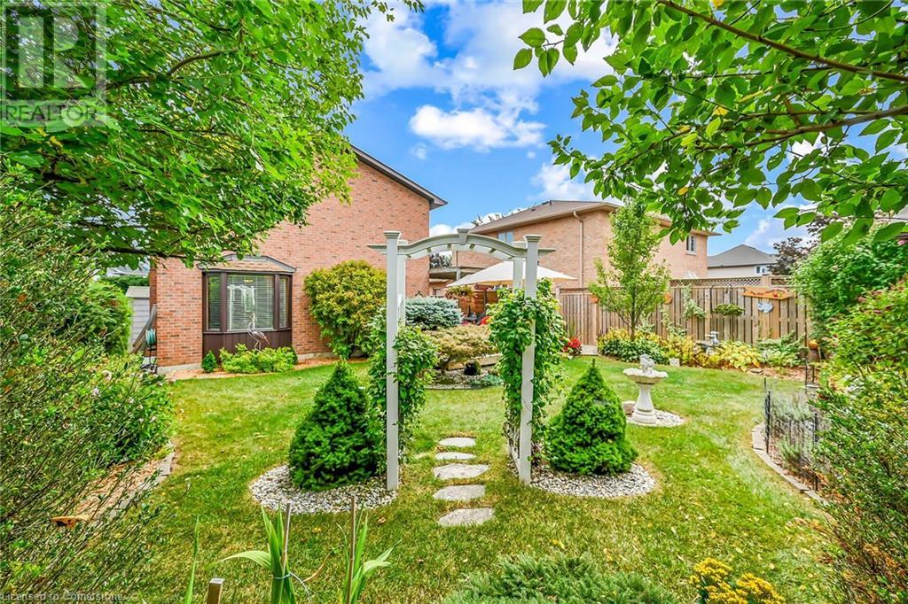 7 Gatestone Drive, Hamilton, Ontario L8J 2P1 - Photo 45 - 40648426