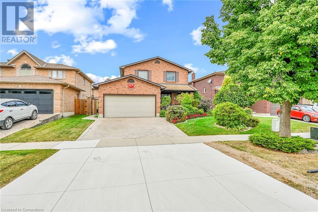 7 Gatestone Drive, Hamilton, Ontario L8J 2P1 - Photo 2 - 40648426