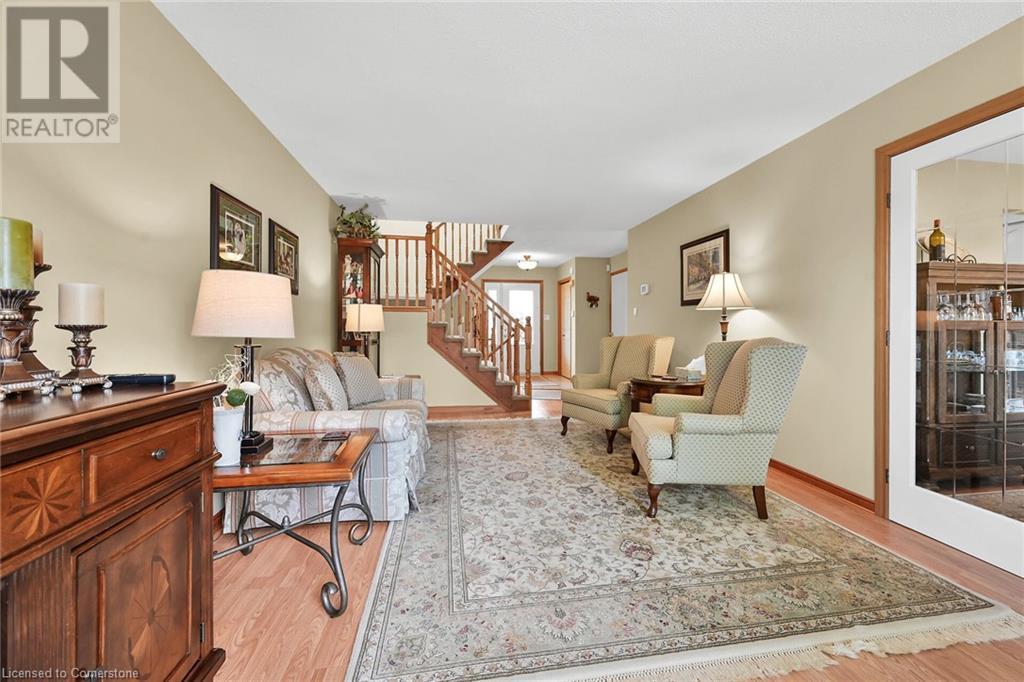 7 Gatestone Drive, Hamilton, Ontario L8J 2P1 - Photo 9 - 40648426