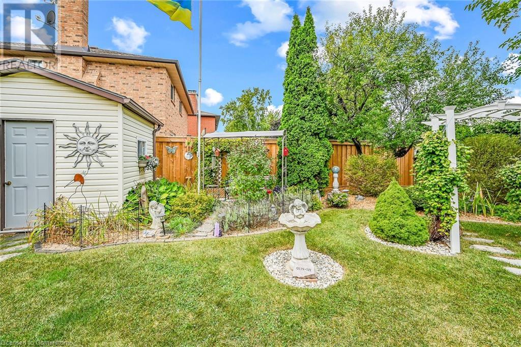 7 Gatestone Drive, Hamilton, Ontario L8J 2P1 - Photo 42 - 40648426