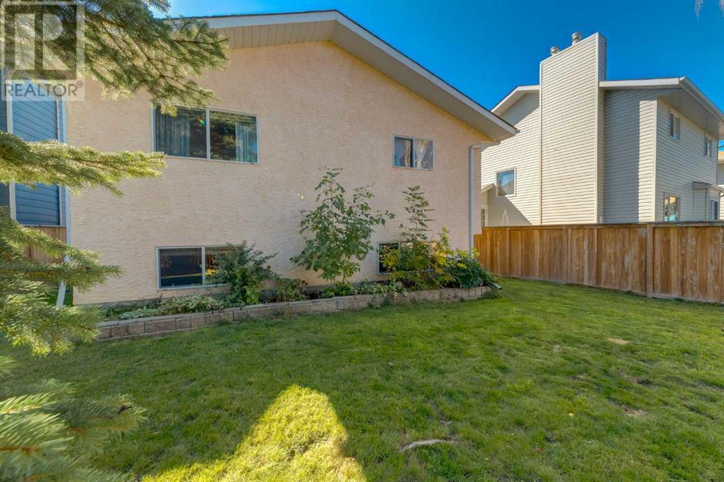 109 Sundown Close Se, Calgary, Alberta  T2X 3E1 - Photo 3 - A2166309