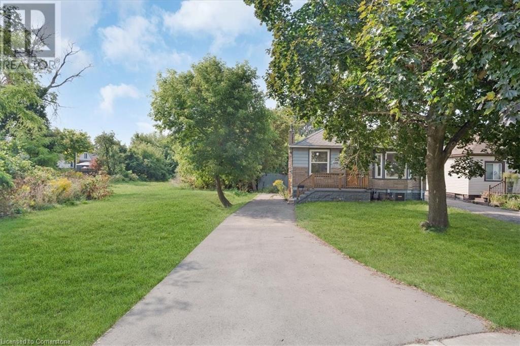 1146 Leaside Road