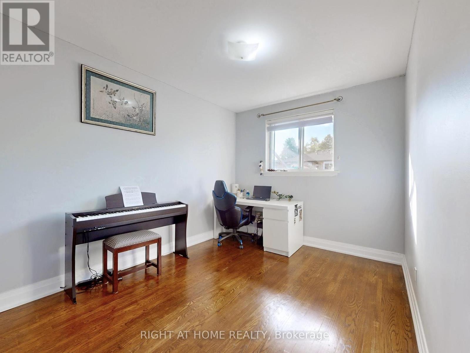 2409 Yeovil Road, Mississauga, Ontario  L5J 2G1 - Photo 21 - W9357009