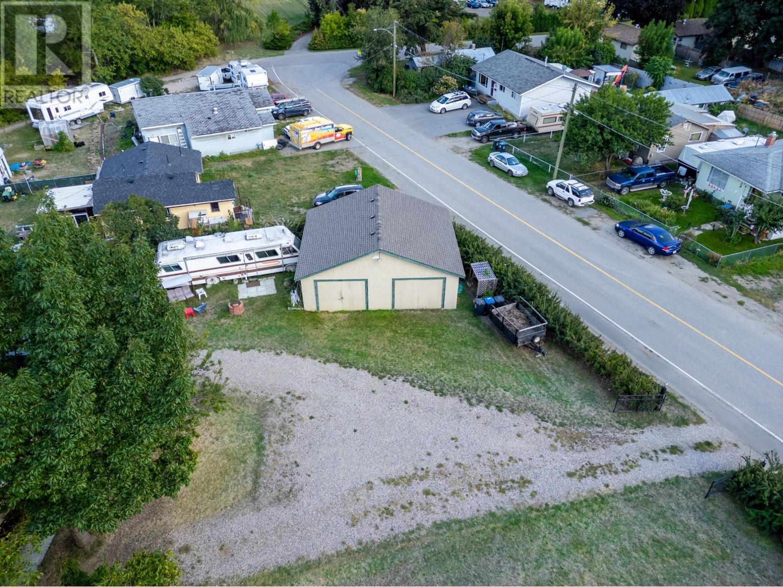 213 Bell Street, Chase, British Columbia  V0E 1M0 - Photo 11 - 181011