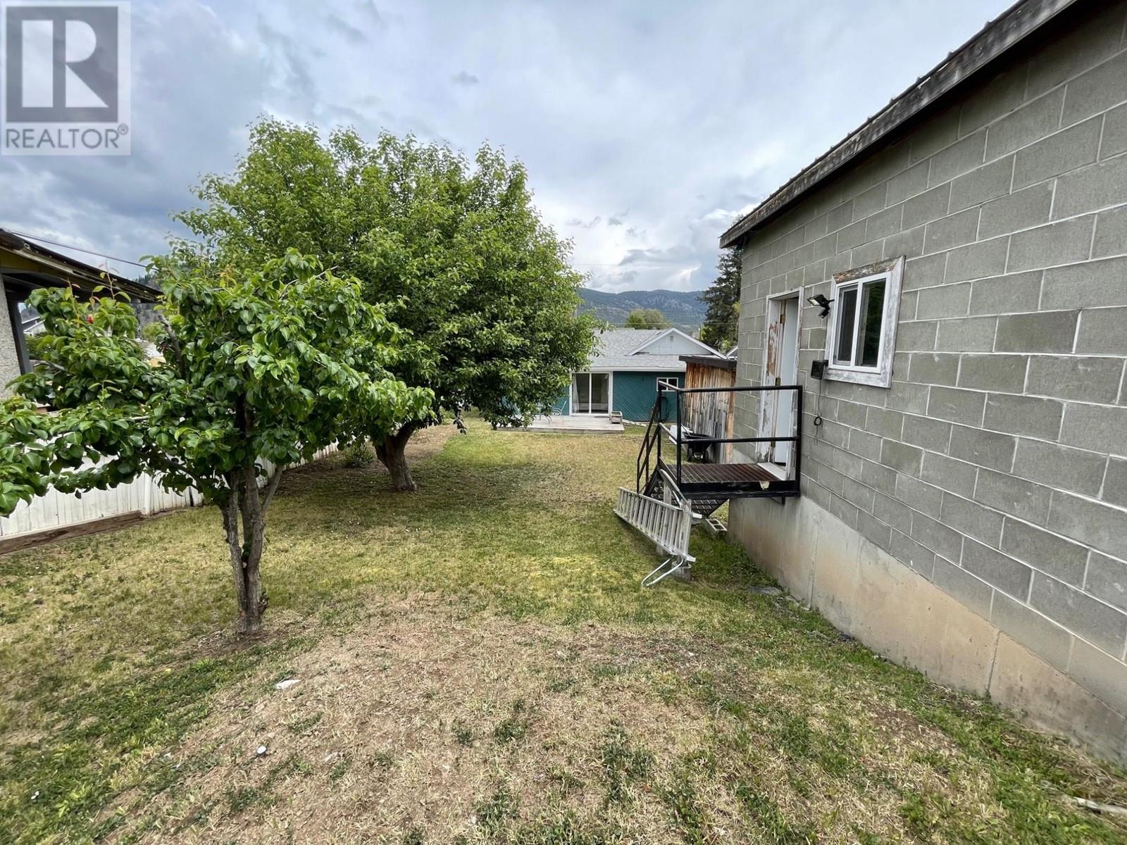 1309 Fir Ave, Merritt, British Columbia  V1K 1L1 - Photo 16 - 181019