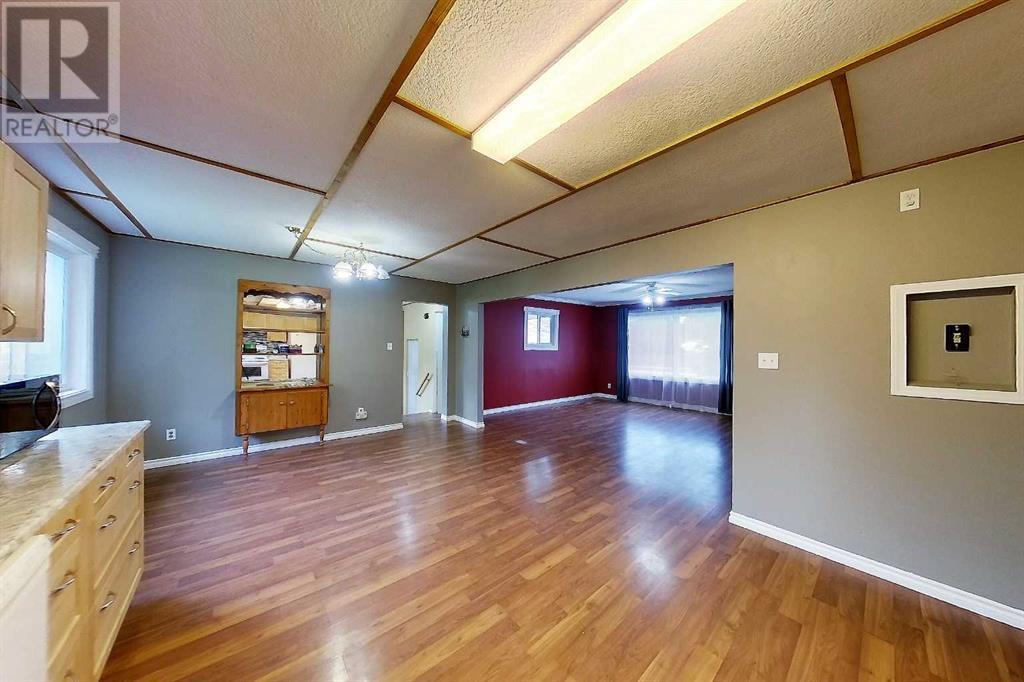 Property at 6603 5 Avenue image 5