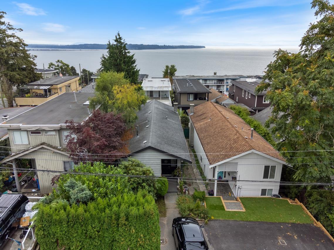 15176 Beachview Avenue, White Rock, British Columbia  V4B 1P6 - Photo 5 - R2927551