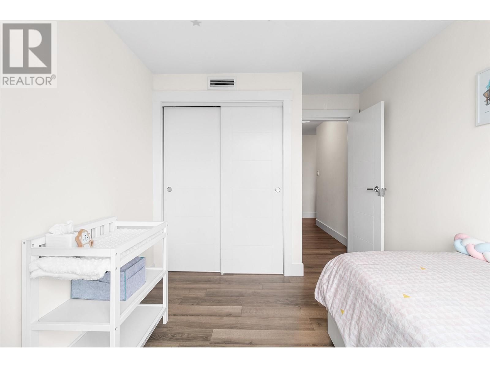 Listing Picture 22 of 37 : 307 10788 NO. 5 ROAD, Richmond / 烈治文 - 魯藝地產 Yvonne Lu Group - MLS Medallion Club Member