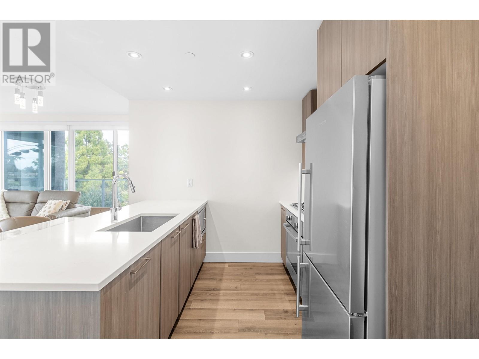 Listing Picture 14 of 37 : 307 10788 NO. 5 ROAD, Richmond / 烈治文 - 魯藝地產 Yvonne Lu Group - MLS Medallion Club Member