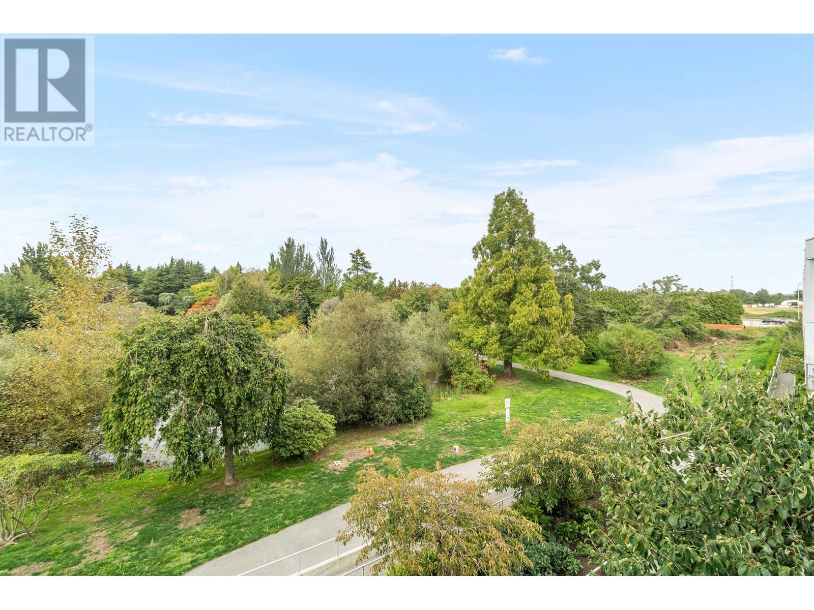 Listing Picture 33 of 37 : 307 10788 NO. 5 ROAD, Richmond / 烈治文 - 魯藝地產 Yvonne Lu Group - MLS Medallion Club Member