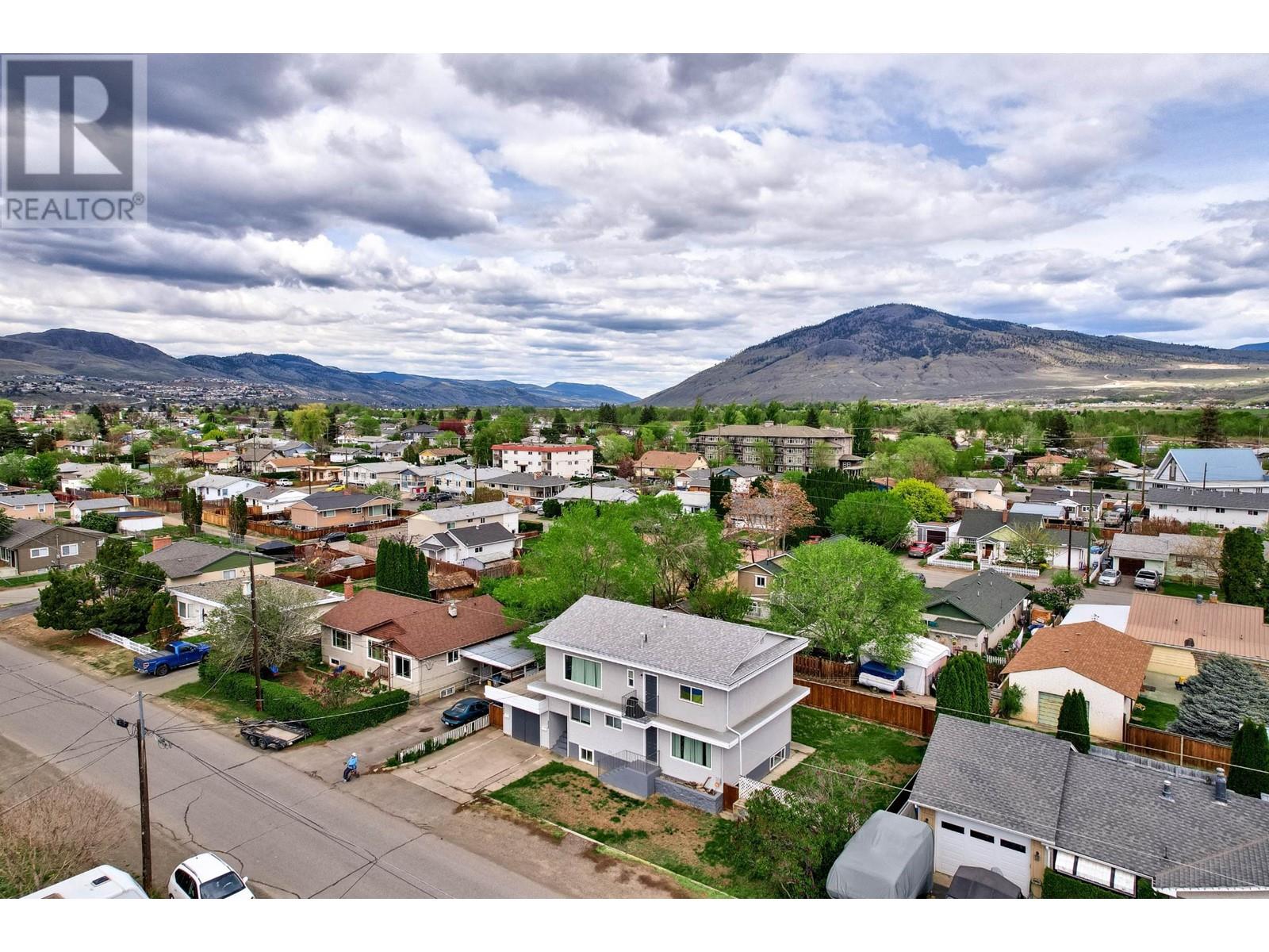 372/374 MCGOWAN AVE, kamloops, British Columbia