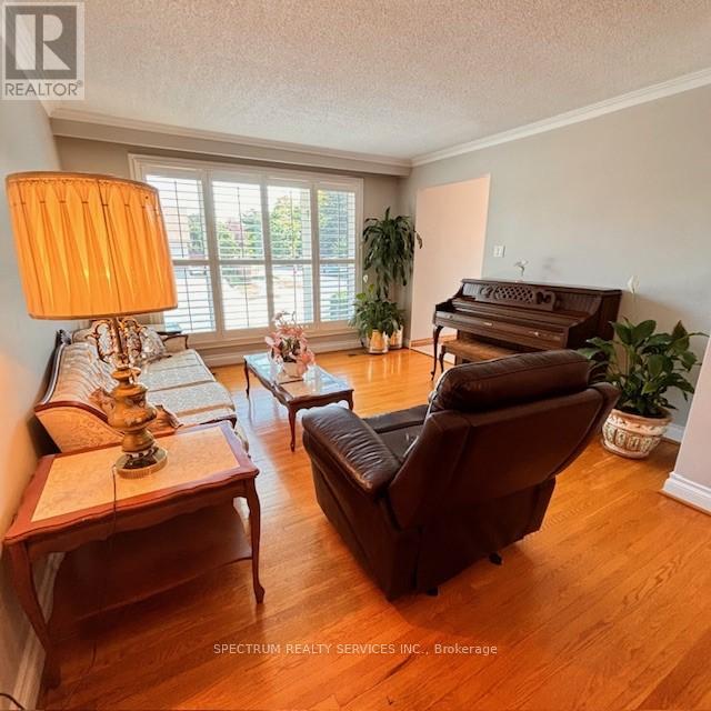 70 Council Crescent, Toronto, Ontario  M3J 1J6 - Photo 10 - W9359065