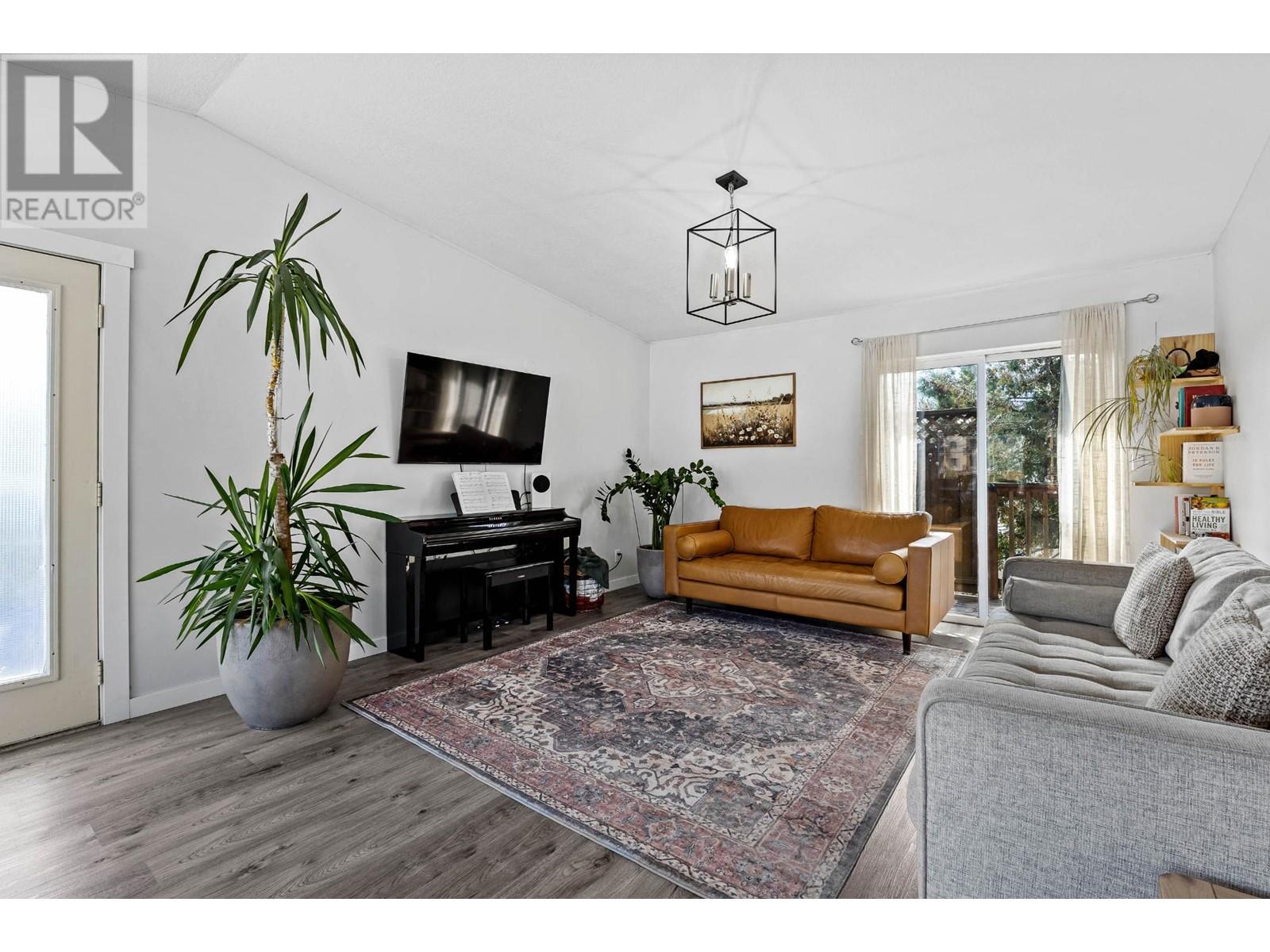 2264 Coutlee Ave, Merritt, British Columbia   - Photo 12 - 181015