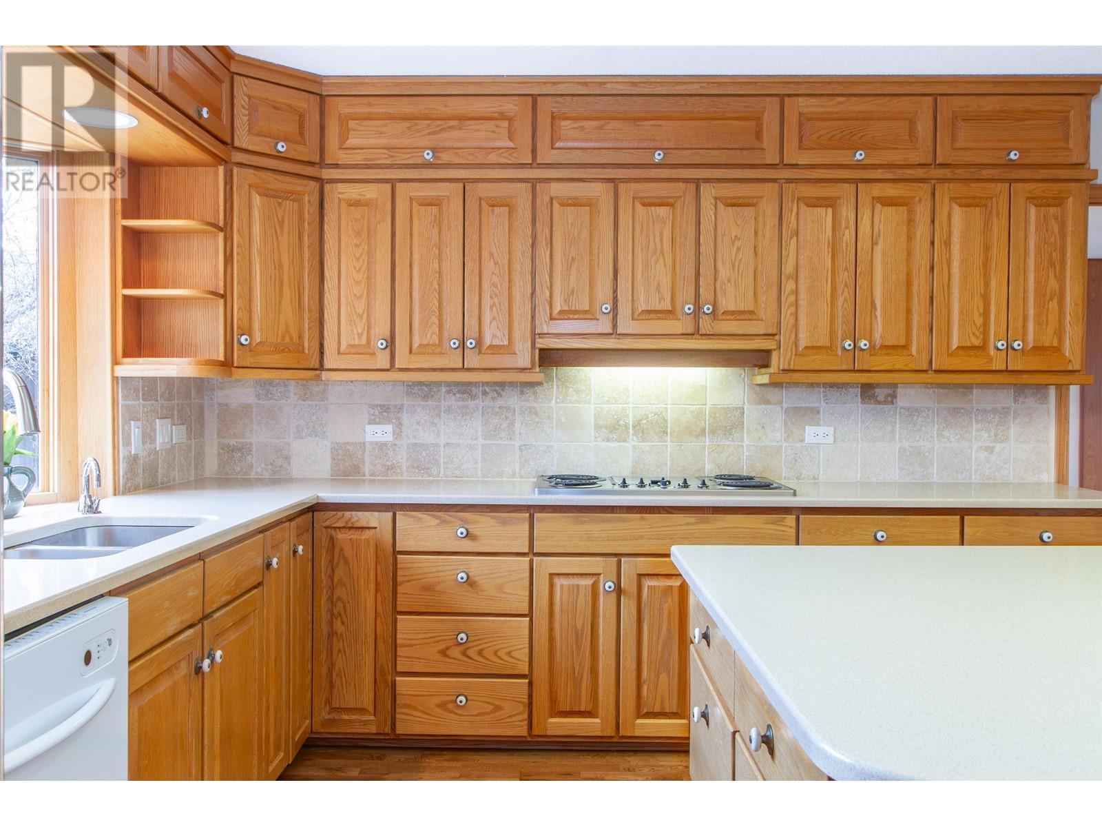 1021 Glacier View Drive, Squamish, British Columbia  V0N 1T0 - Photo 10 - R2927290