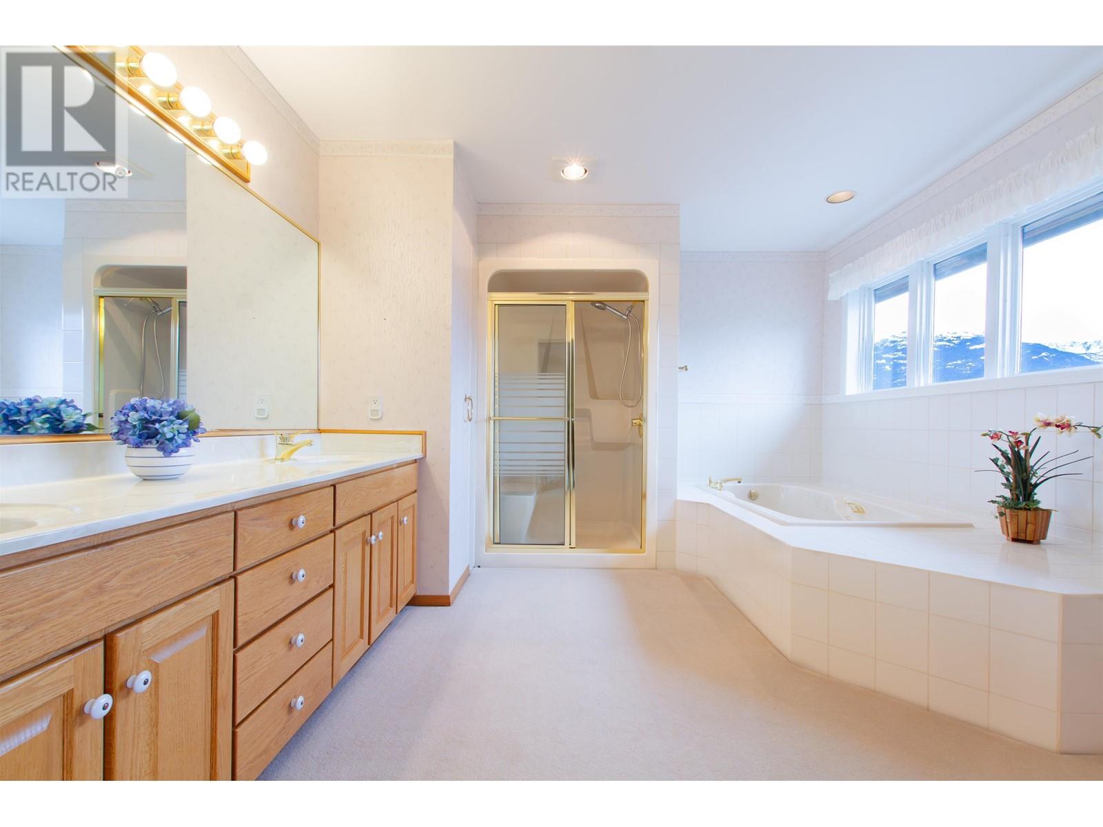 1021 Glacier View Drive, Squamish, British Columbia  V0N 1T0 - Photo 21 - R2927290