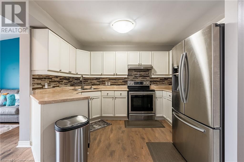 43 Flynn Court, St. Catharines, Ontario  L2S 4E1 - Photo 6 - 40650248