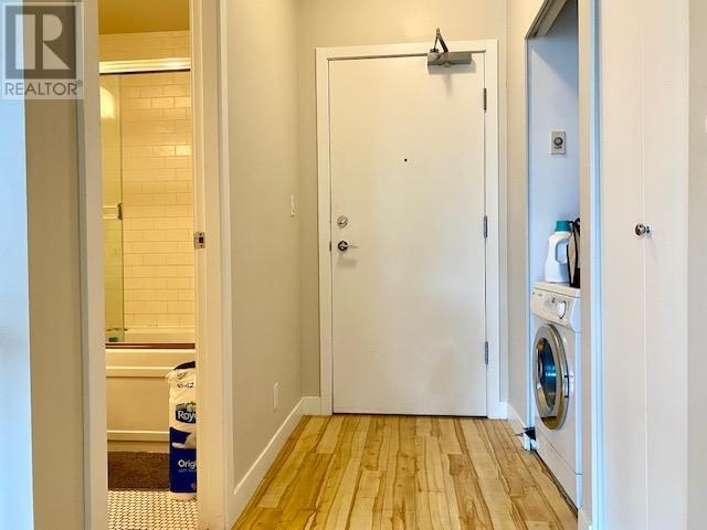 Listing Picture 2 of 22 : 1104 1050 SMITHE STREET, Vancouver / 溫哥華 - 魯藝地產 Yvonne Lu Group - MLS Medallion Club Member