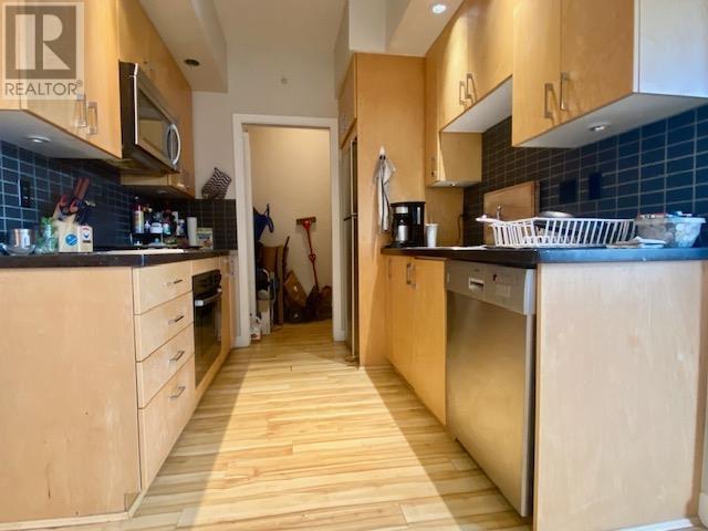 Listing Picture 4 of 22 : 1104 1050 SMITHE STREET, Vancouver / 溫哥華 - 魯藝地產 Yvonne Lu Group - MLS Medallion Club Member