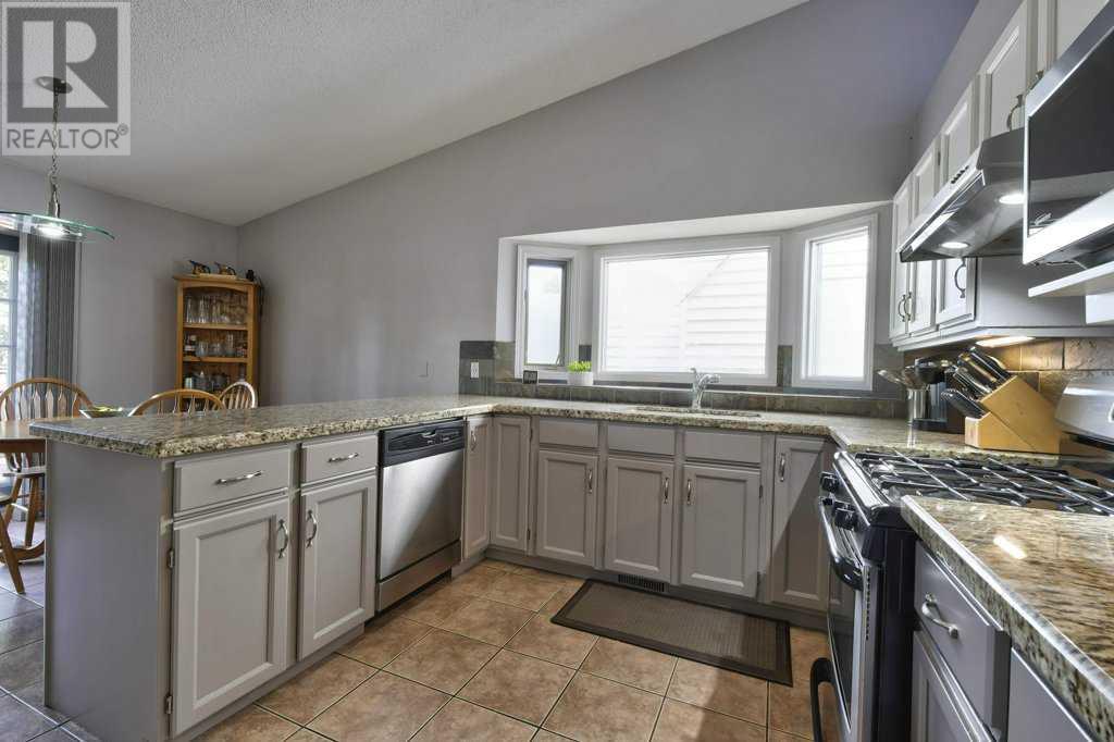 2513 Douglas Woods Link Se, Calgary, Alberta  T2Z 1L3 - Photo 8 - A2166941