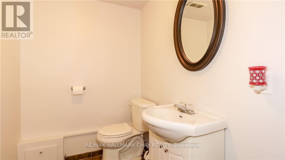 250 Superior Street, Clearview, Ontario  L0M 1S0 - Photo 32 - S9359846